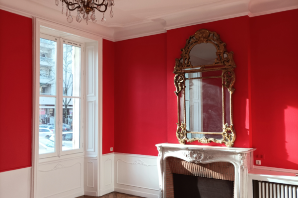 intérieur peint en rouge